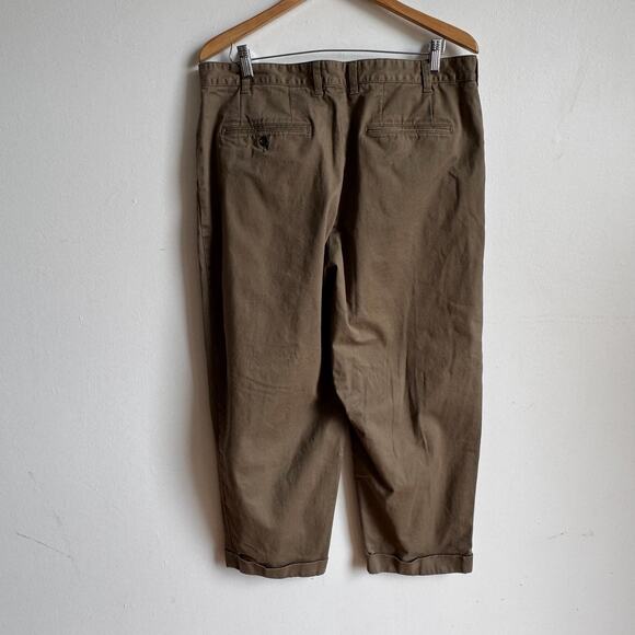 BEAMS PLUS 2 Pleats Tapered Twill Pants in Olive - Picture 3 of 8